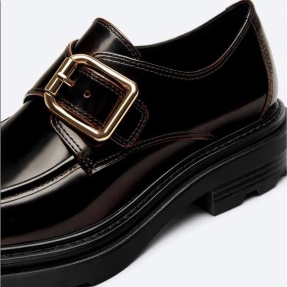 NWT. Uterque Black/Brown Glossy Finish Loafers. Size 6. - Picture 2 of 6